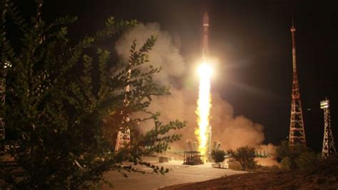 R­u­s­ ­S­o­y­u­z­ ­r­o­k­e­t­i­ ­3­4­ ­y­e­n­i­ ­İ­n­g­i­l­t­e­r­e­ ­u­y­d­u­s­u­ ­f­ı­r­l­a­t­t­ı­